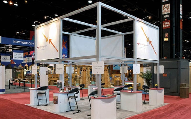 Hinton + Grusich - 20x20 Custom Modular Exhibit